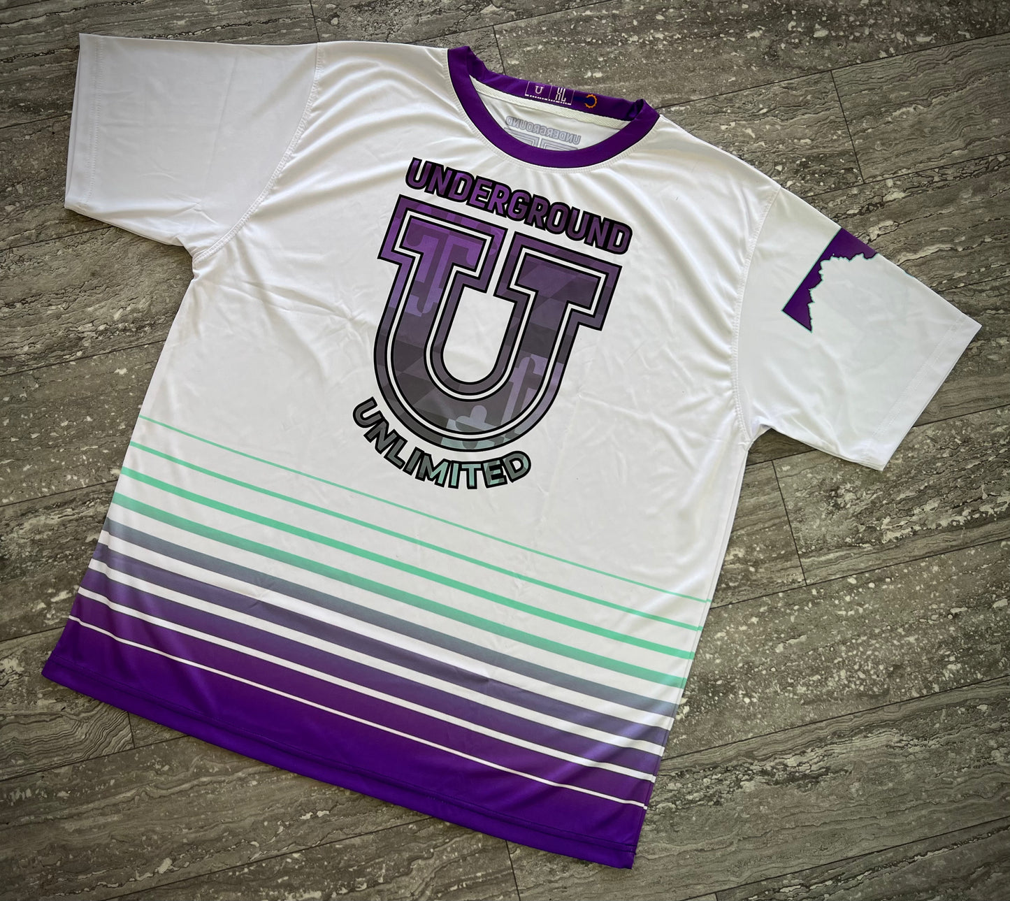 Men’s Underground Performance Dri Tech Short Sleeve Shirt ~ White Striped Flo